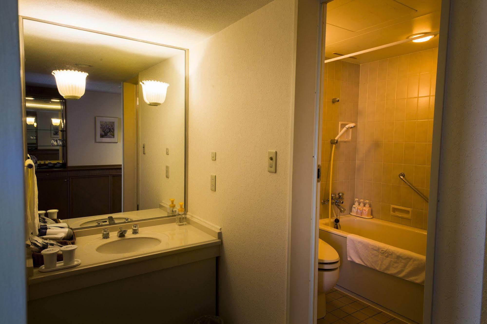 Rokkosan Hotel Кобе Экстерьер фото